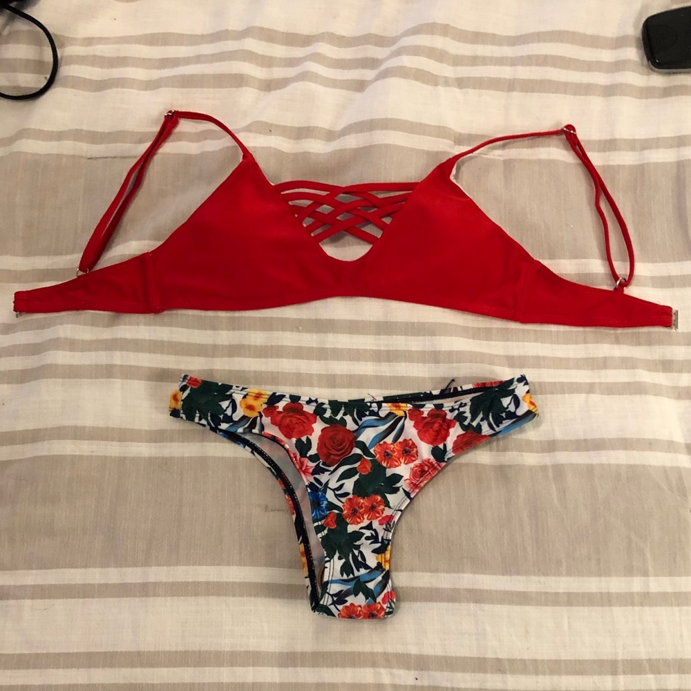 Zaful Red Criss Cross Bikini Top w/ Floral Bottoms